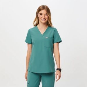 Figs Catarina One Pocket Scrub Top XS Like New Green Blue